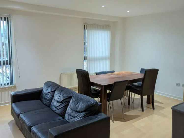 Flat For Rent in Glasgow, Scotland