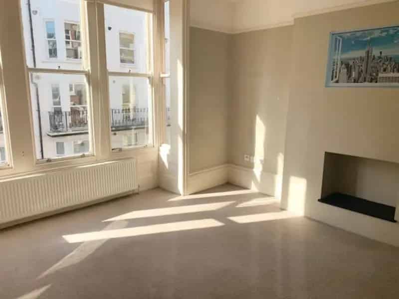 2 bedroom Flat
 To Rent