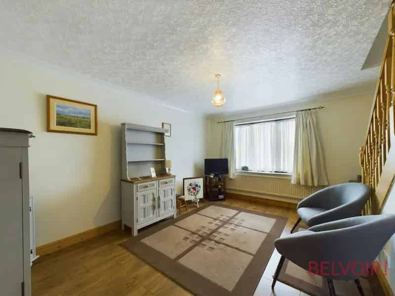3 Bed Semi-Detached House in Aspley Nottingham