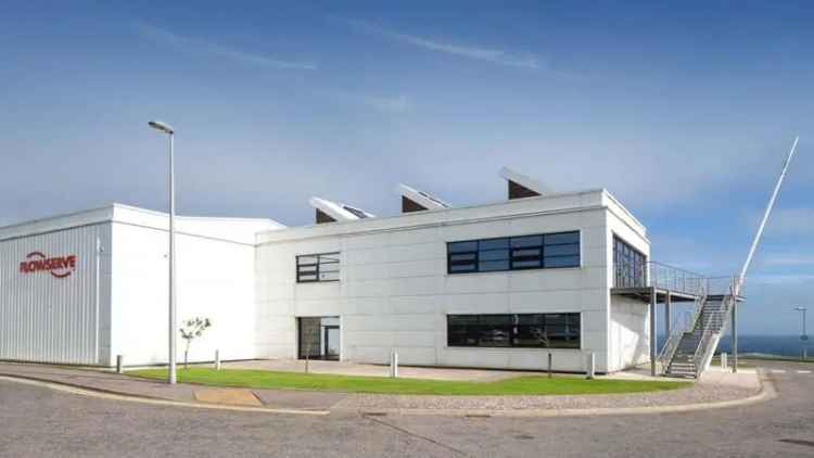 Modern Office and Warehouse in Altens Industrial Estate