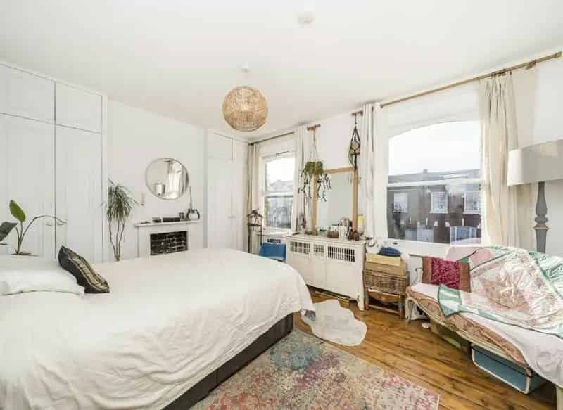 Three Bedroom Victorian Terrace House Near Nunhead Station