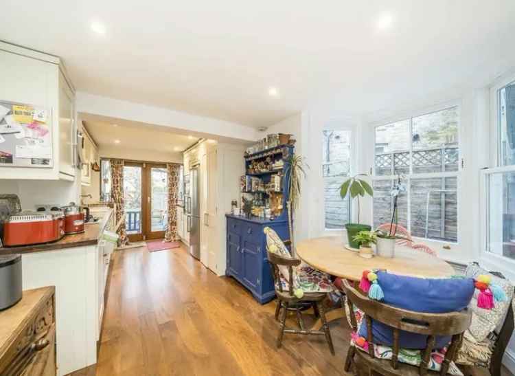 3 Bedroom Victorian Terrace House Near Nunhead Station