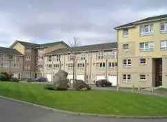 Town house to rent in Whitehill Court, Glasgow G31