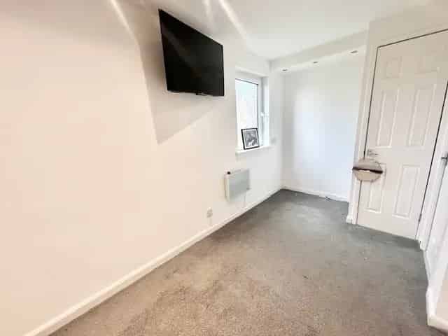 1 Bedroom Flat for Sale Airdrie