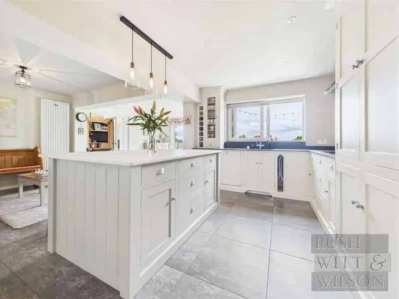 5 Bed Detached House for Sale with Country Views