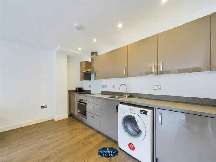 1 Bedroom Apartment Near Railway Station and City Centre