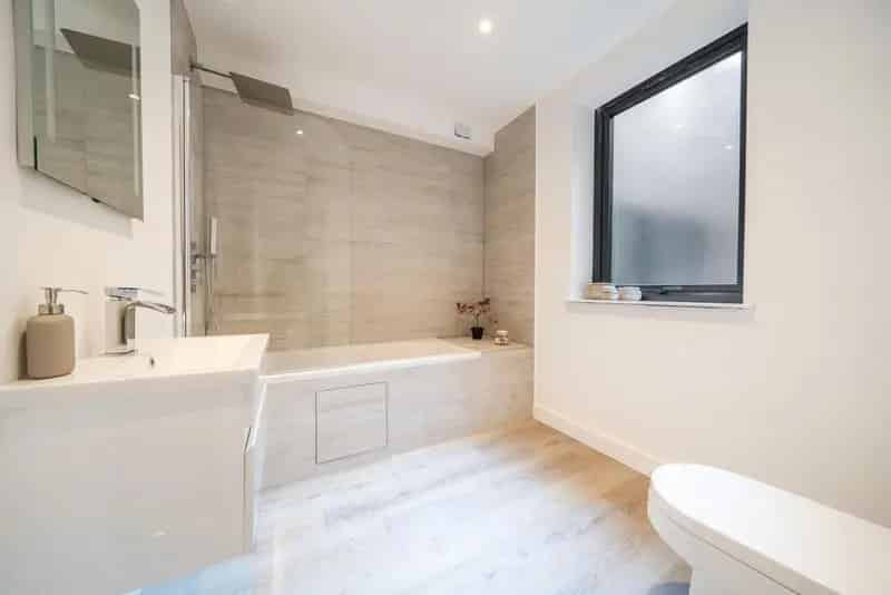3 Bedroom 2 Bathroom Apartment High Spec Energy Efficient