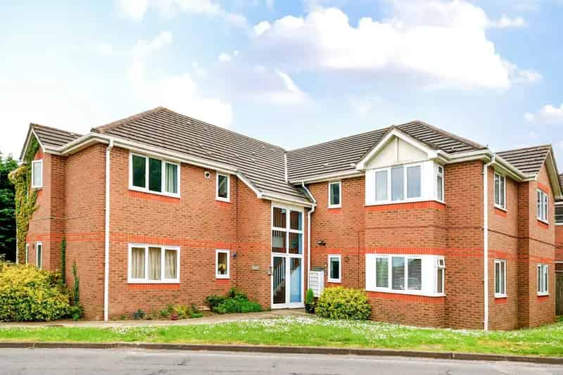 2 Bedroom Apartment House to Rent Near Sonning Henley Reading