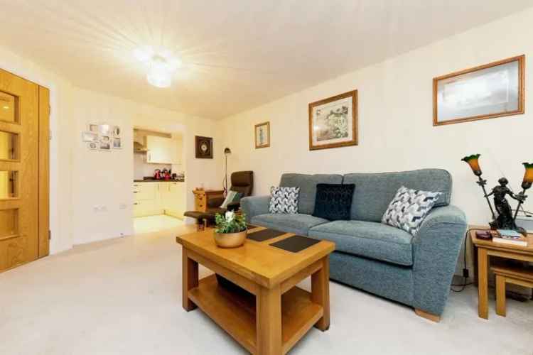 Apartment For Sale in Station Road, North Hertfordshire, England