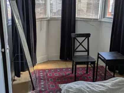 1 room room of 28 m² in London