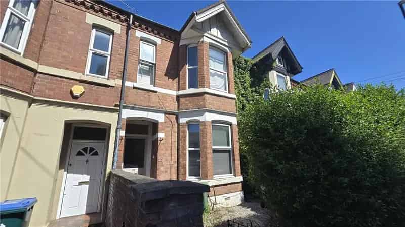 7 Bedroom Terraced House for Sale