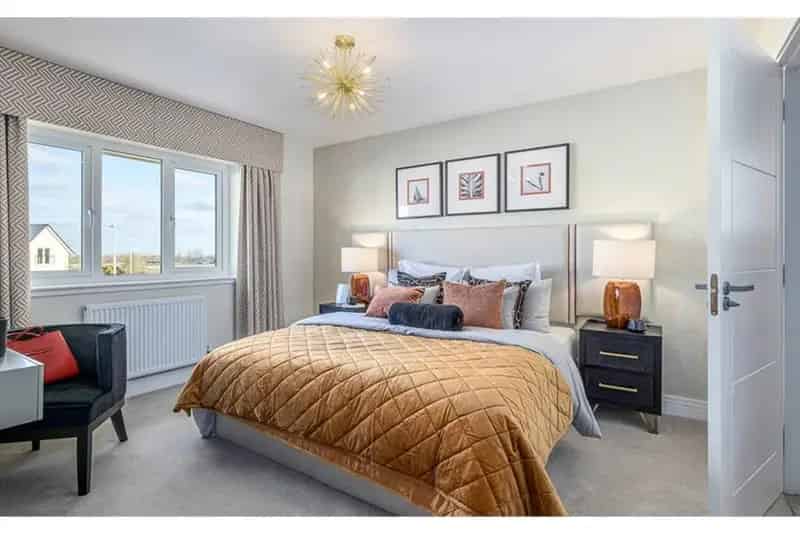 5 Bed Detached House with 2 Reception Rooms and En-Suites