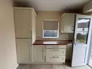 4 Bedroom Semi-Detached House To Rent Hilltown