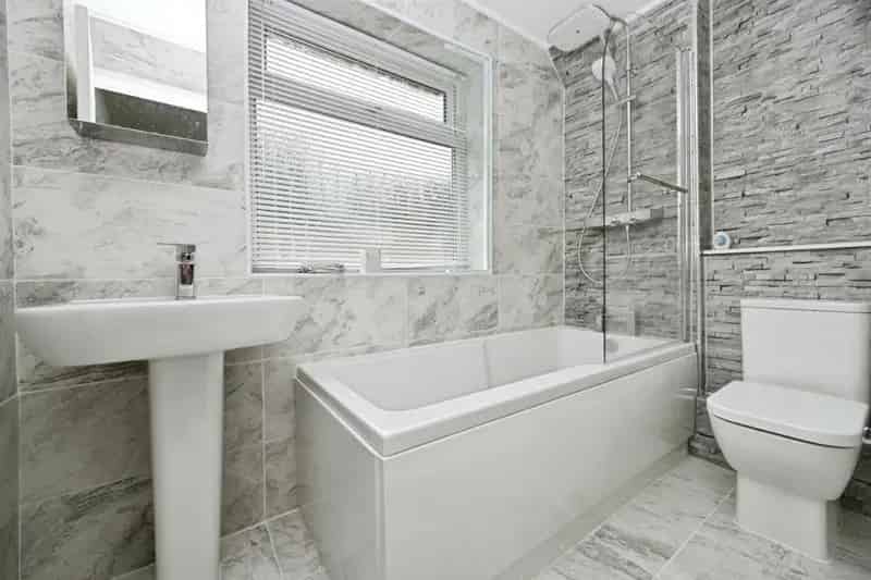 3 Bed House for Sale in Greenacre Park Rawdon