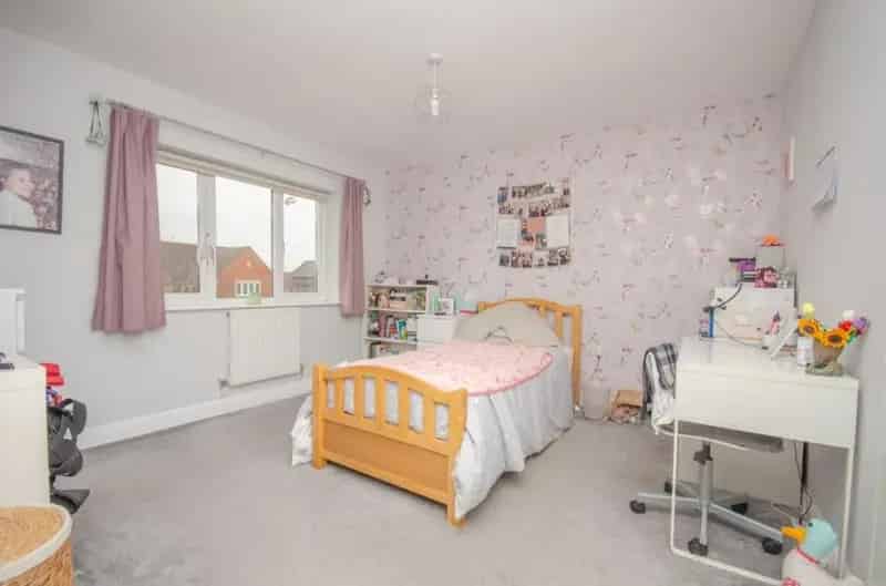 4 Bed Detached House For Sale