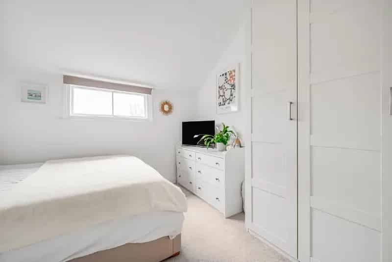 Double Bedroom Apartment Victorian House Share of Freehold Refurbished