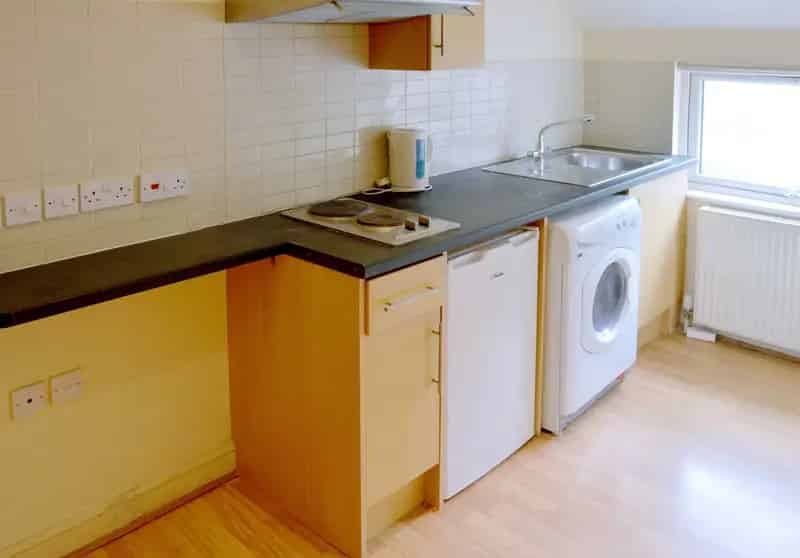 0 Bedroom Studio House to Rent