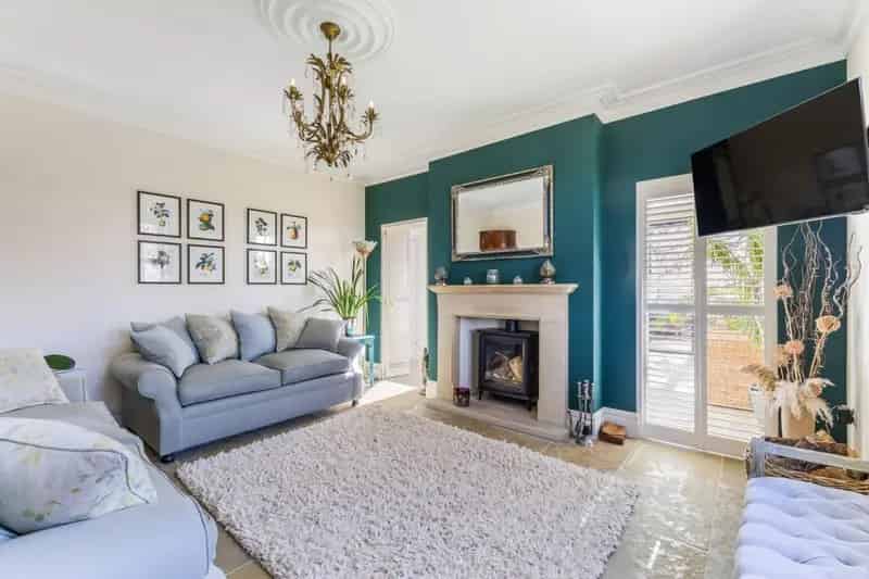 4 Bedroom High Specification Lodge For Sale