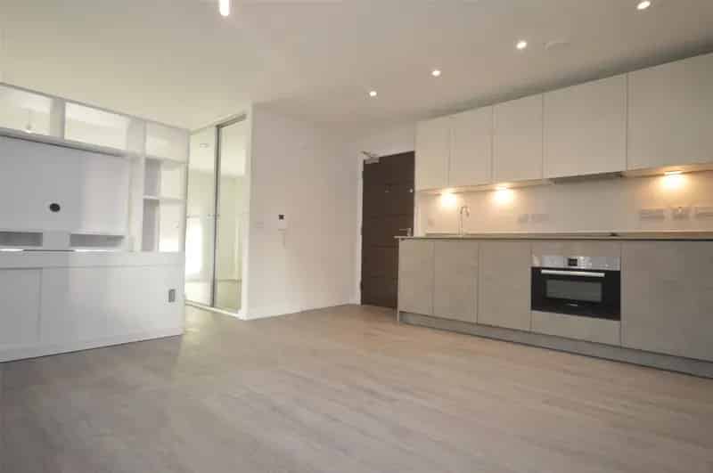 Studio Apartment City Centre May Unfurnished