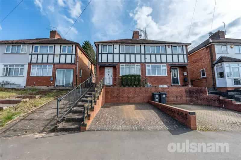 3 Bedroom Semi Detached House for Sale No Chain
