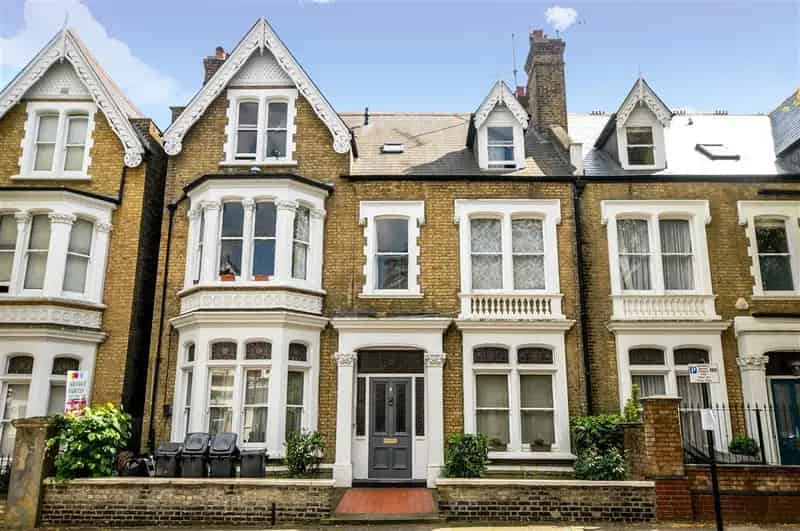 Chiswick One Bedroom Apartment Near Tube Station