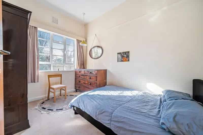 Chain Free 3 Bed Period Garden Flat 1087 sq ft Near Stations