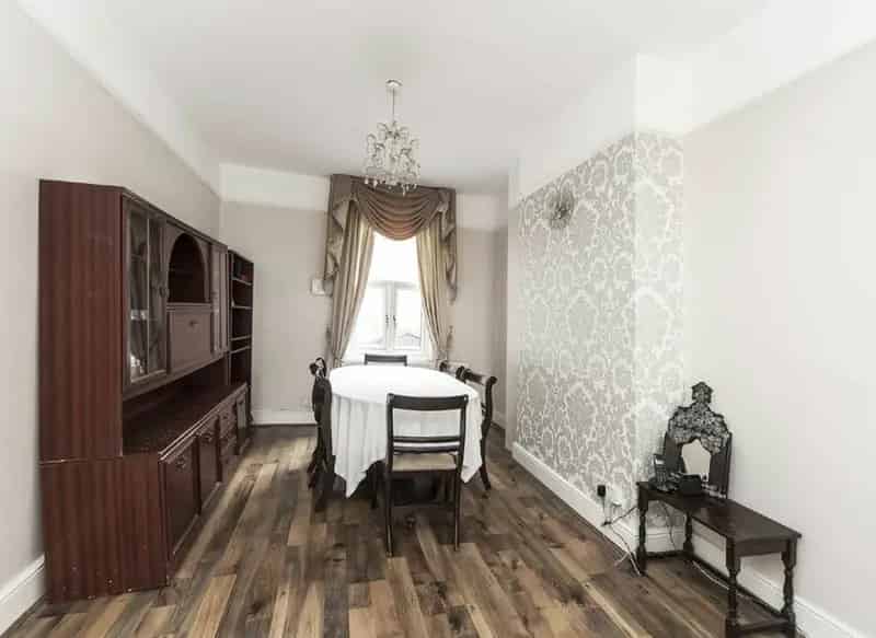 Four Double Bedroom House Near Brook Green Hammersmith Olympia