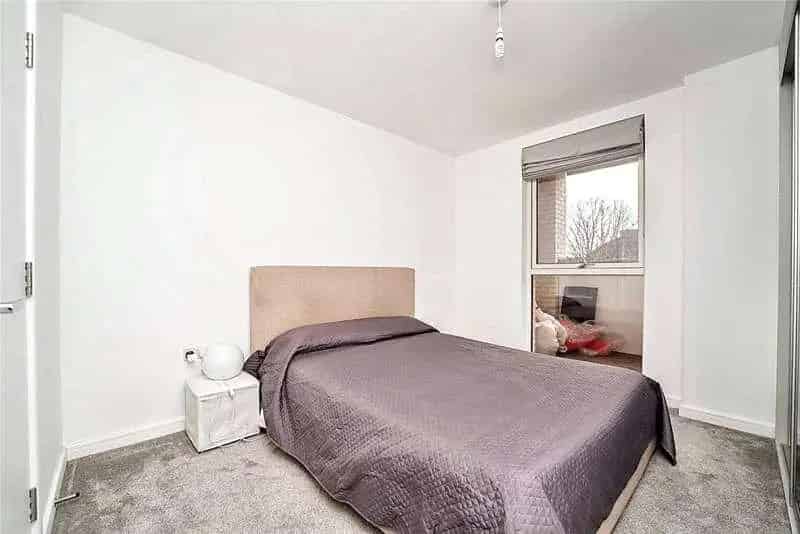 3 bed flat for sale