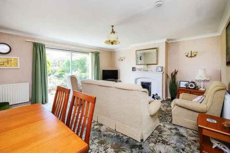 2 Bed Detached Bungalow For Sale Near Littlehaven Station