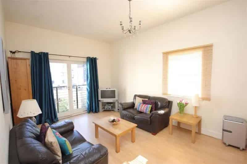 2 Bedroom Flat to Rent