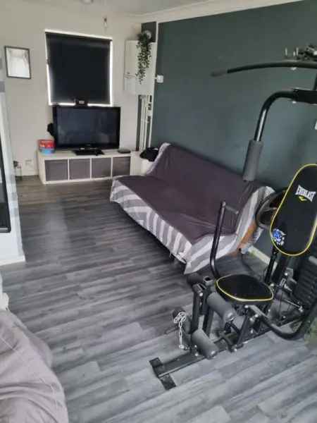 Flat For Rent in Basildon, England