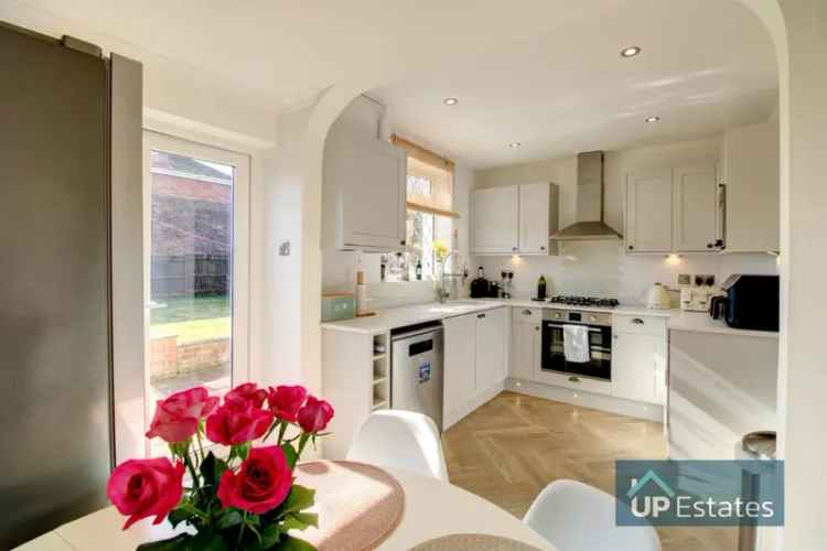 3 Bedroom End of Terrace House to Rent