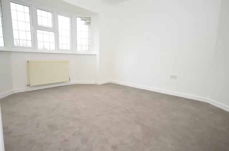 4 bedroom terraced house to rent
