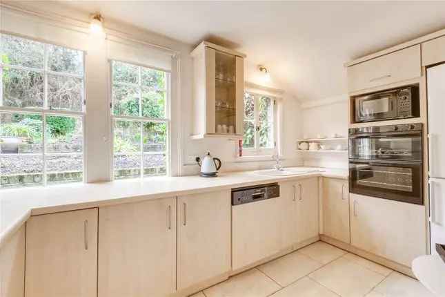 Semi-detached house to rent in Frognal, Hampstead NW3