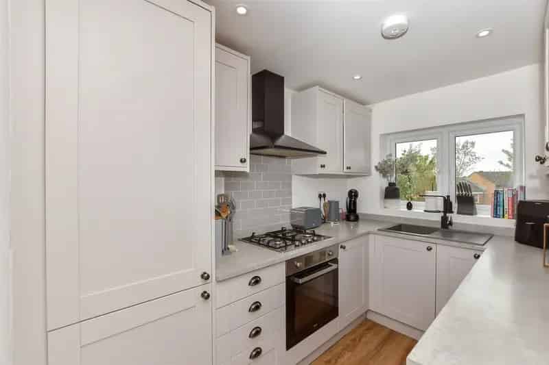 2 Bedroom Terraced House for Sale - Village Life