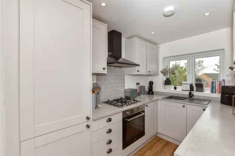 2 Bedroom Terraced House for Sale - Village Life