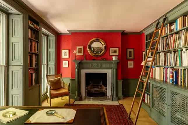 Georgian Townhouse for Sale in London E9