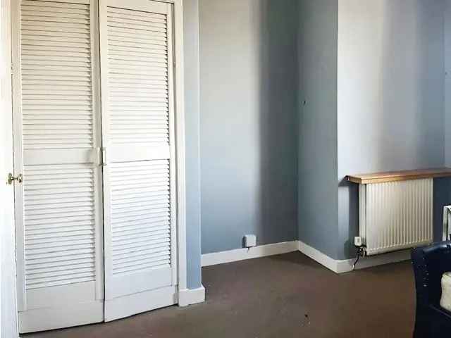 3 Bedroom Flat for Sale in Gilmerton Edinburgh