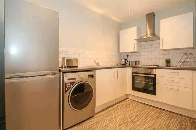 2 Bedroom Apartment House to Rent