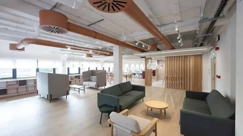 Commercial property For Rent , 24, Hills Road, Cambridge, England