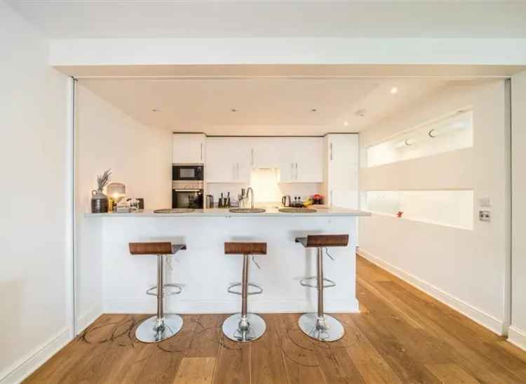 2 Bed 2 Bath Split Level Flat Near Lancaster Gate