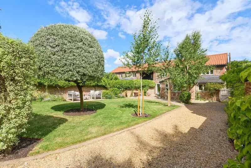 4 Bed Barn Conversion For Sale