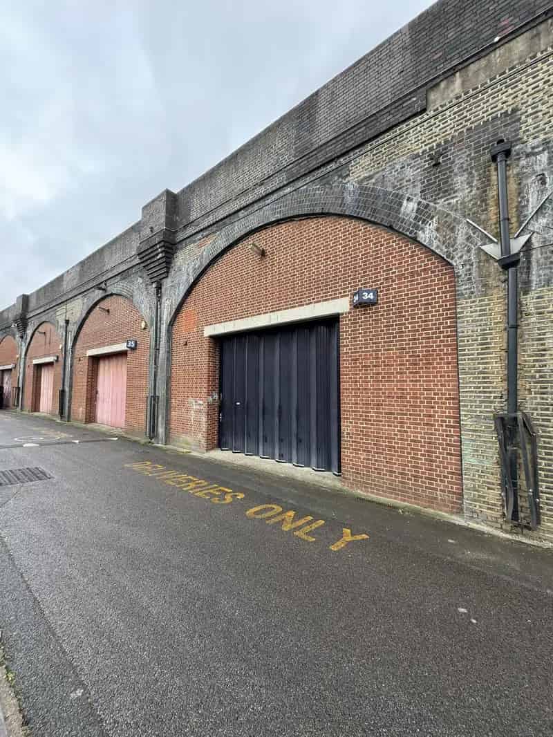 Battersea Industrial Unit For Light Industrial Businesses