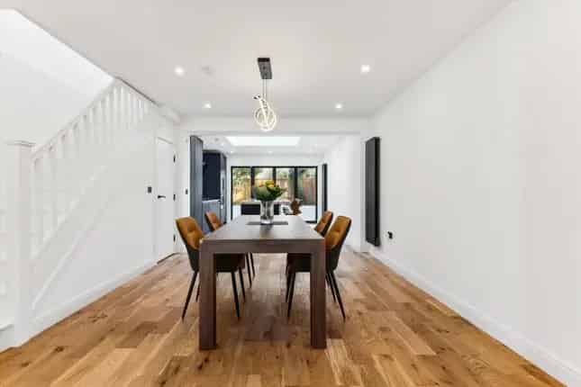 4 Bedroom Terraced House Acton Lane London W4