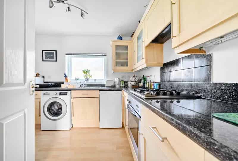 1 Bedroom Flat for Sale Near Blaise Castle
