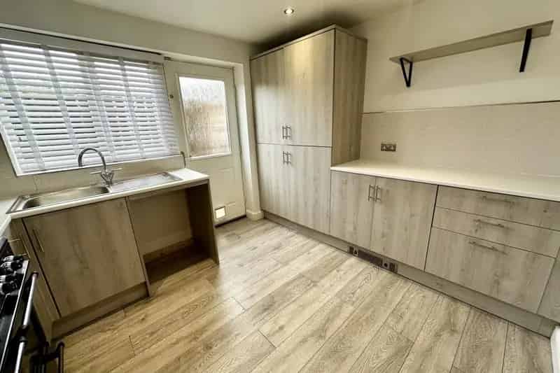 3 Bed House in Stainforth - Deceptively Large Family Home