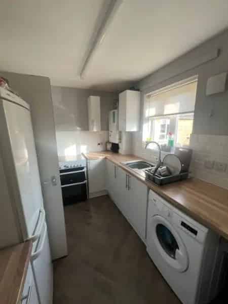 2 Bedroom Flat Sarratt Private Garden Multi Shed Space