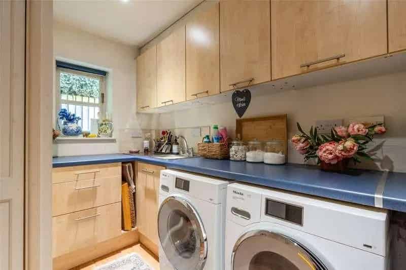 3 Bed House for Sale Charming Home with Large Garden and 4 Car Garage