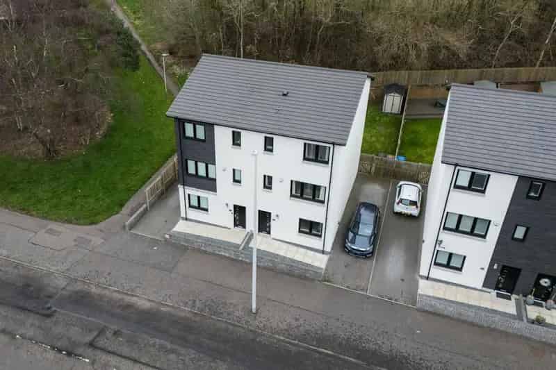 Family Home with Air Source Heat Pump and EV Charging