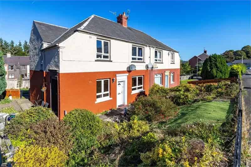 2 Bed Ground Floor Flat - Renovation Project